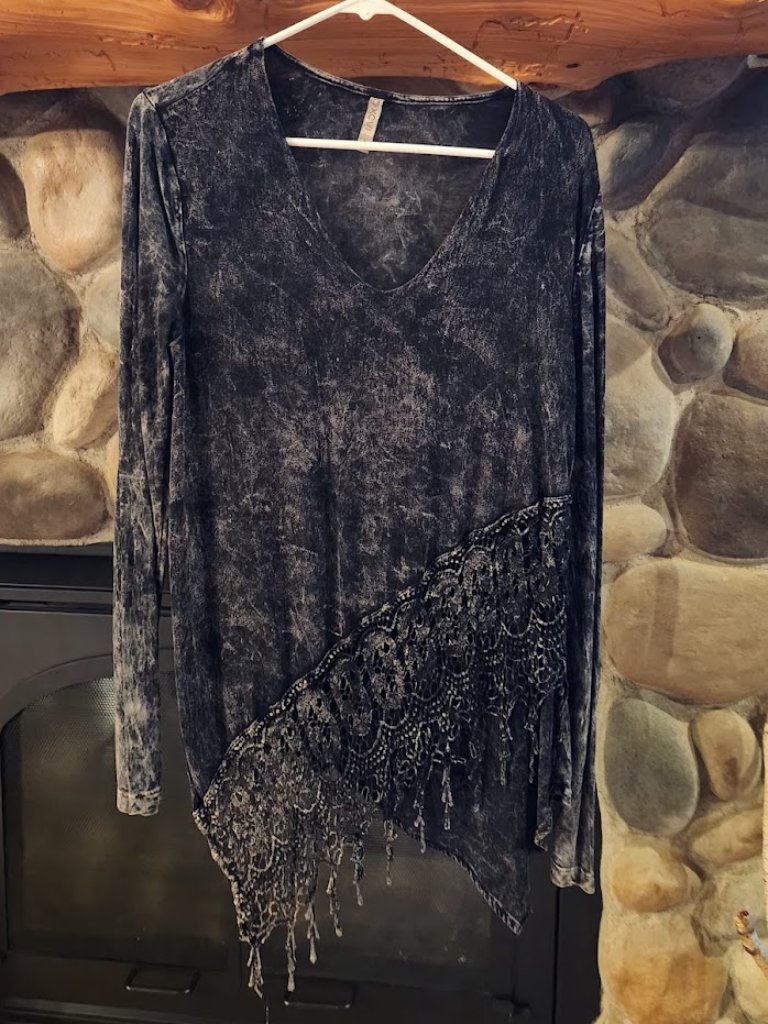 Xcvi Asymmetrical Pullover Top With Lace - Black/Dark Grey - Size Small!